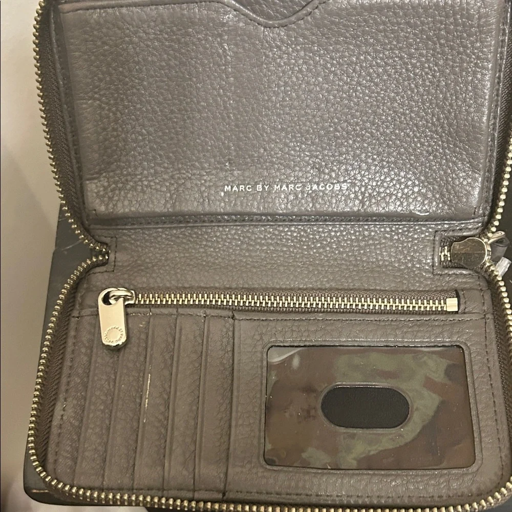 Marc Jacobs Charcoal Leather Wristlet Wallet